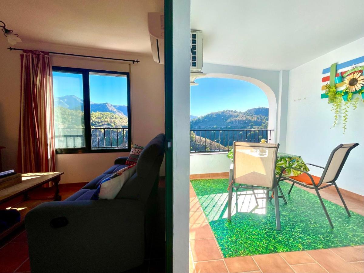 Apartamentos Axarquia , Frigiliana, Terraza Privada Con Vistas A La Montana Rio Y Al Mar 외부 사진