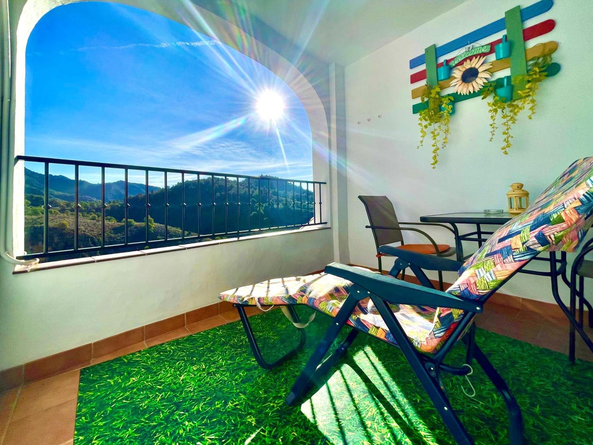 Apartamentos Axarquia , Frigiliana, Terraza Privada Con Vistas A La Montana Rio Y Al Mar 외부 사진