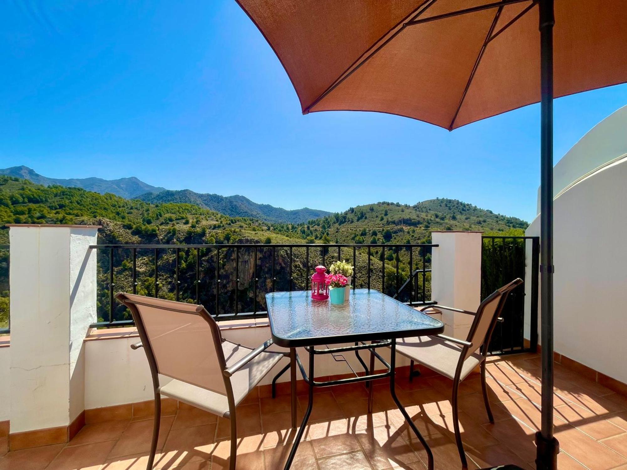 Apartamentos Axarquia , Frigiliana, Terraza Privada Con Vistas A La Montana Rio Y Al Mar 외부 사진